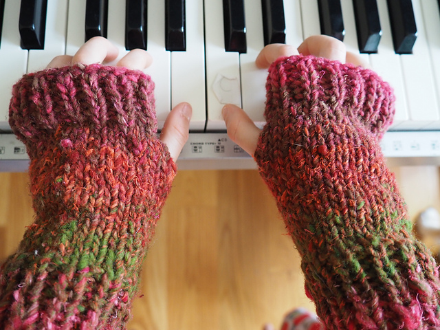 Busy Body Mitts