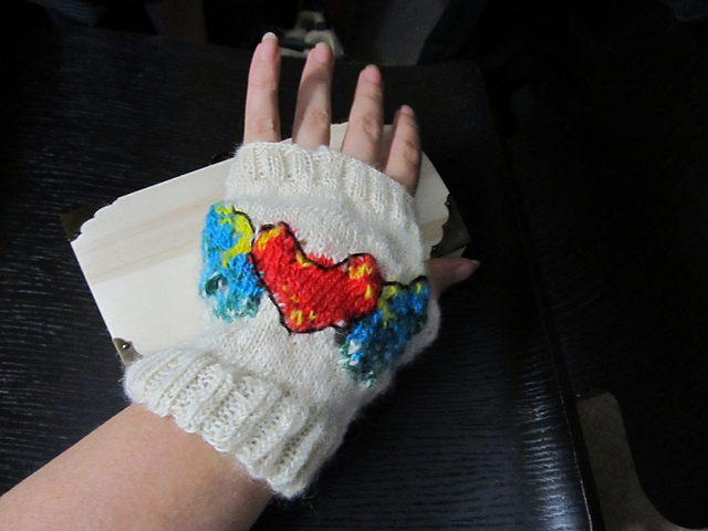 Retro Tattoo Heart + Wings Gloves