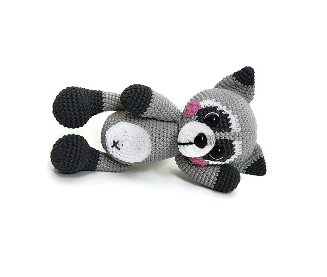 SMOKEY the Raccoon