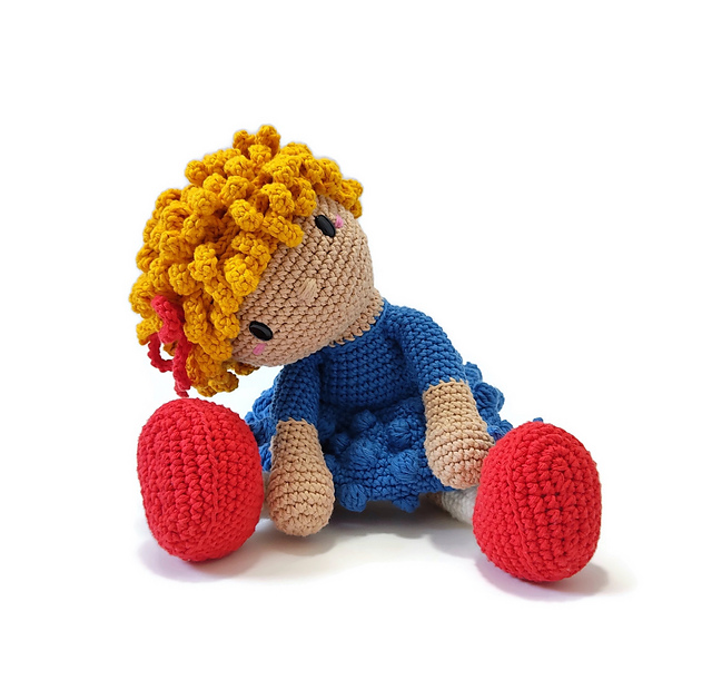 ASTRID the amigurumi doll