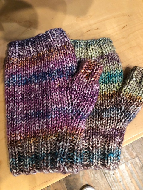 Flat Mittsies