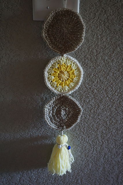 Circle Wall-Hanging Decor