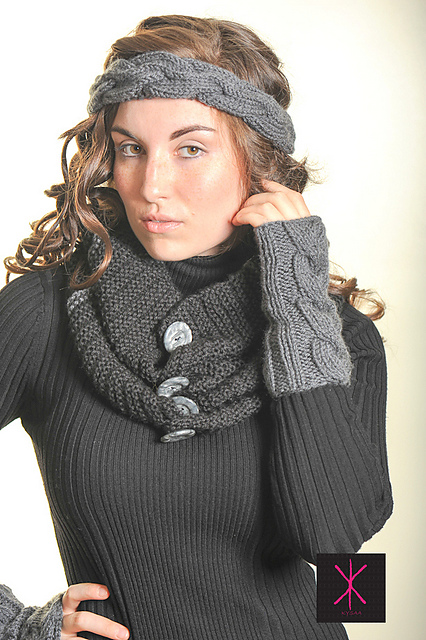 Handknit Fingerless Rib Cable Mittens