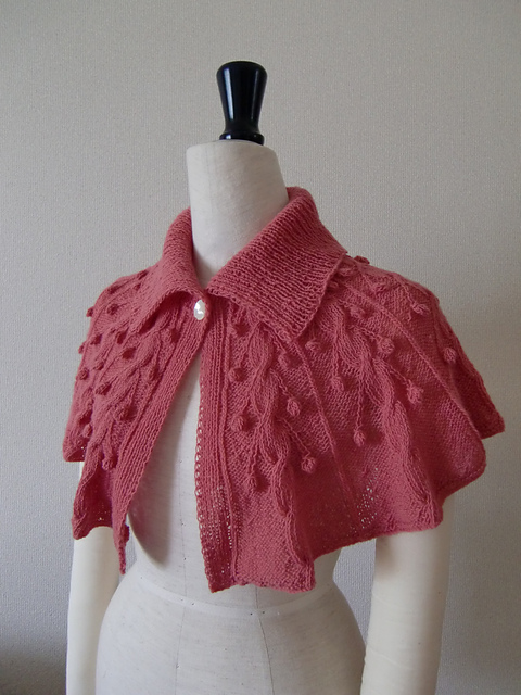Snowdrop Capelet