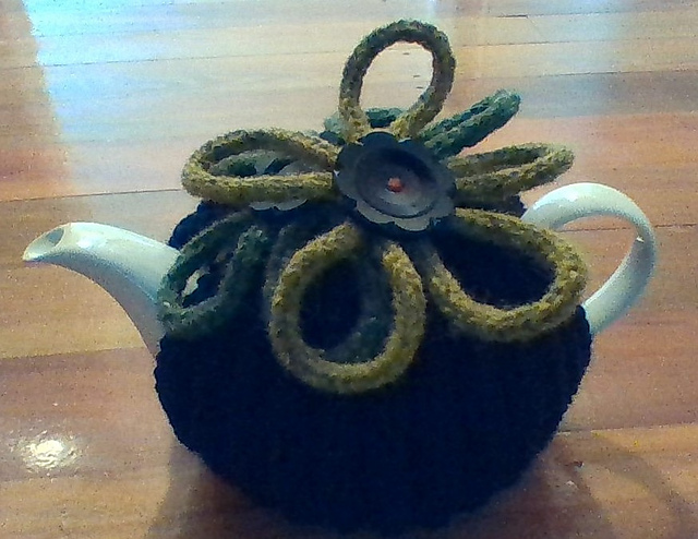 Mistake Rib Double 8ply Tea Cosy