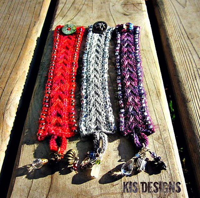 Danno Knitted Cuff