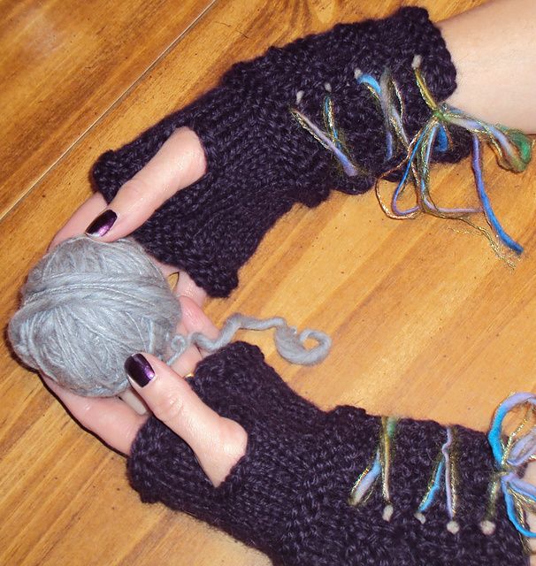 Lace-Up Fingerless Gloves