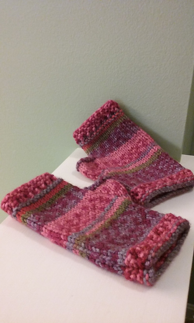 Pomegranate Fingerless Mitts