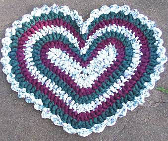 Ravelry Crochet Heart Original Rag Rug Pattern pattern by Kelli J. Bryan