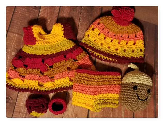Pookie's Harvest Outfit & Acorn