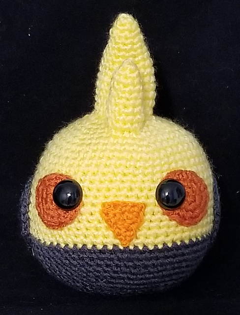 Pippy the Chubby Cockatiel