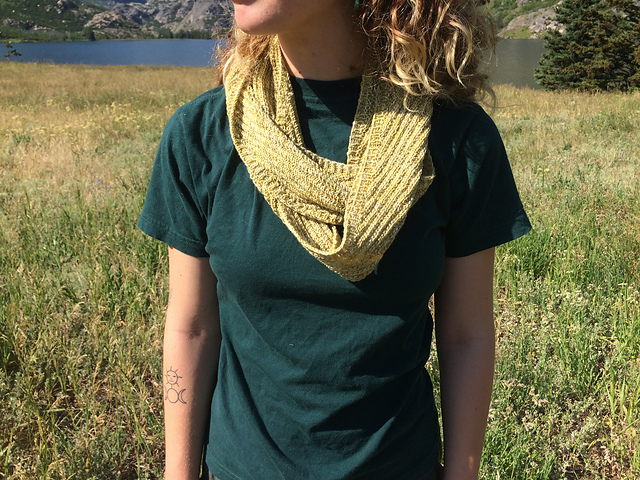 Mountain Meadow Cowl