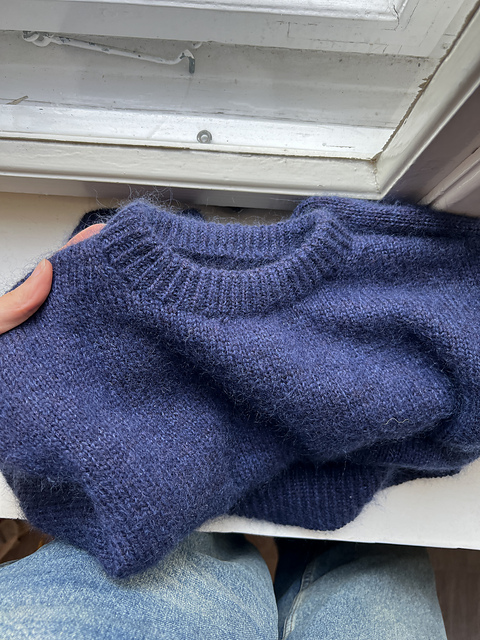 Ravelry: Marais Sweater pattern by Lea (kisskiss.rhinestones)