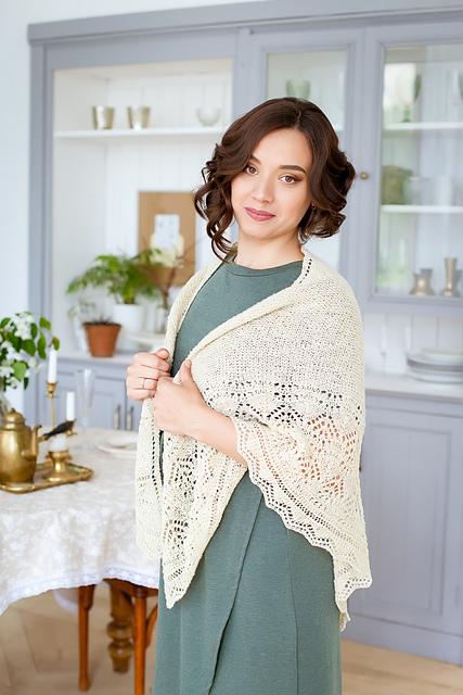 Madhiya Shawl (triangular version)