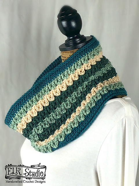Trailing Vines Cowl