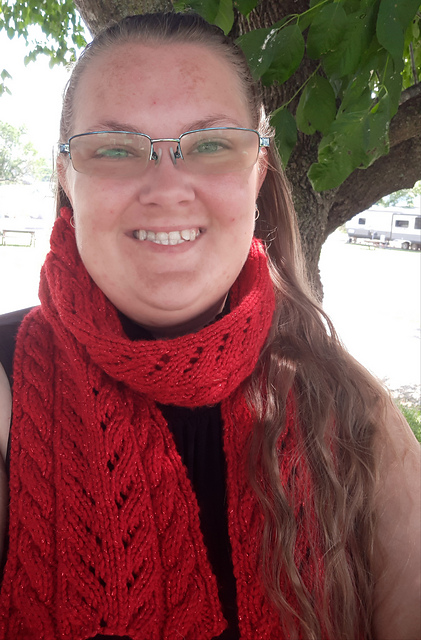 Merry Lace and Cables Scarf