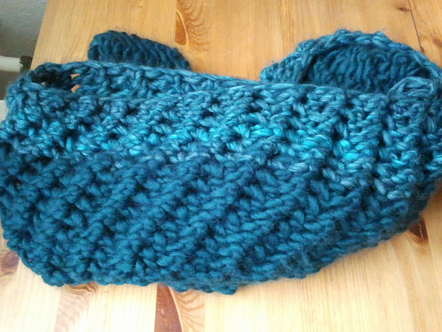 # 53 Rundgestrickte Loops