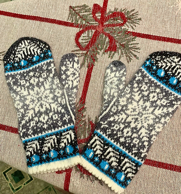 Happy New Year Mittens & Mitts