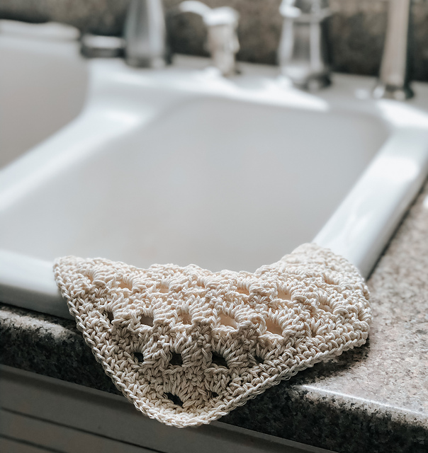The Dogwood Dishcloth