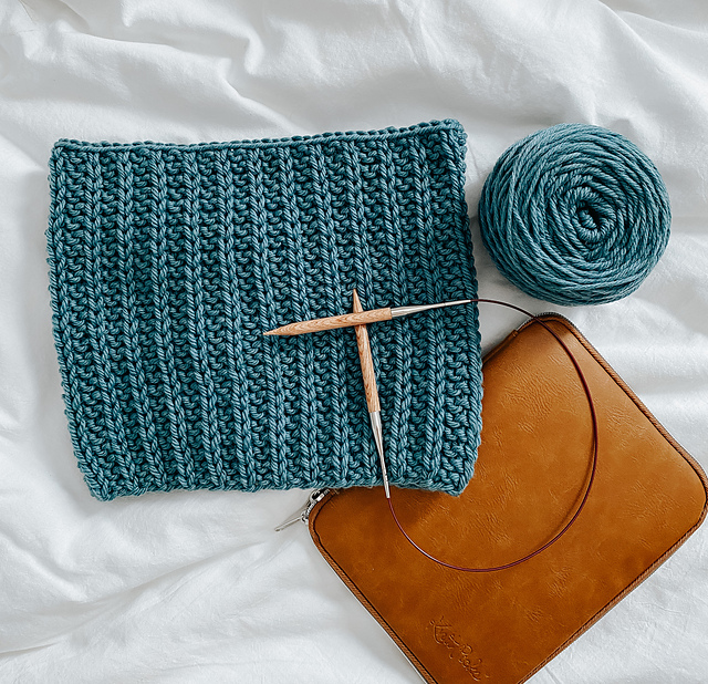 Bulky Coffee Bean Cowl