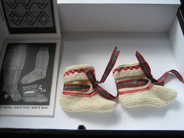 baby's shoe (a very simple pattern)