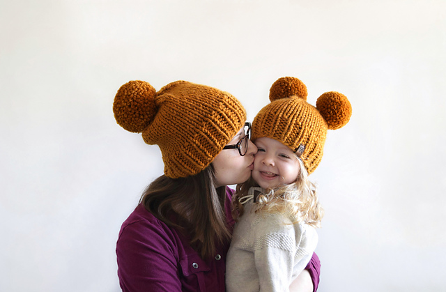 Basic Pom Pom Beanie