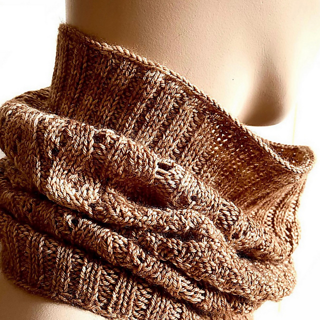 Autumney Cowl