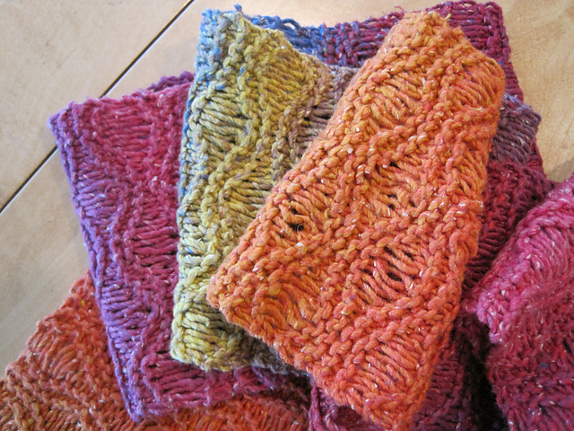 F277 KUDO Waves Scarf