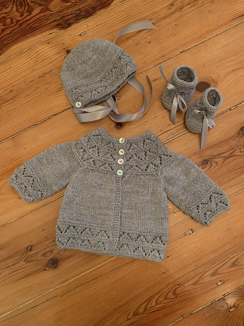First Size Knitted Set: Bonnet and bootees