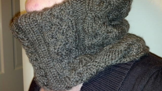 Cabled Cowl