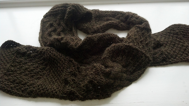 A Scarf to Test Your Knitting Skills