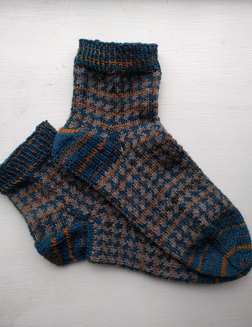 Flecked Toe Up Socks