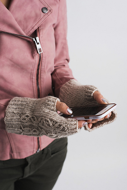 Freya Fingerless Mitts