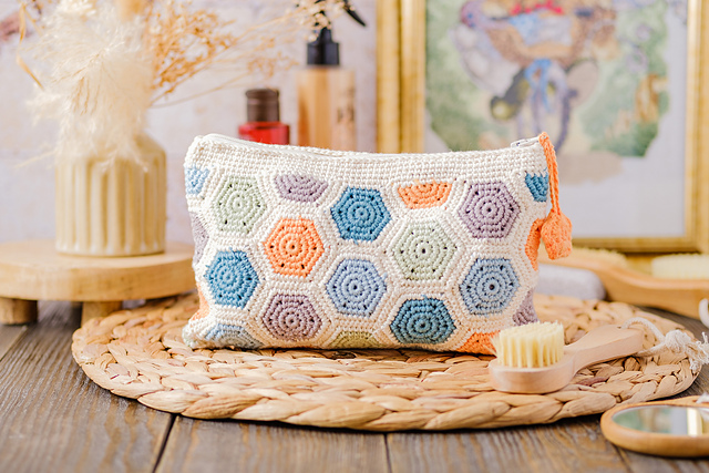 Crochet purse "Rainbow diamonds"