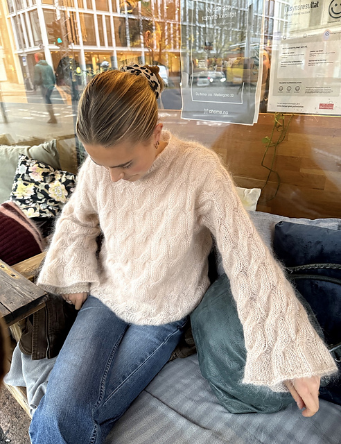 Ravelry: Annabel Sweater pattern by knitby_roen / Mari Skrindo
