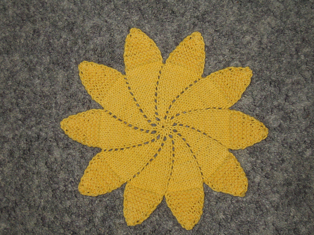 Pinwheel Petals Cloth