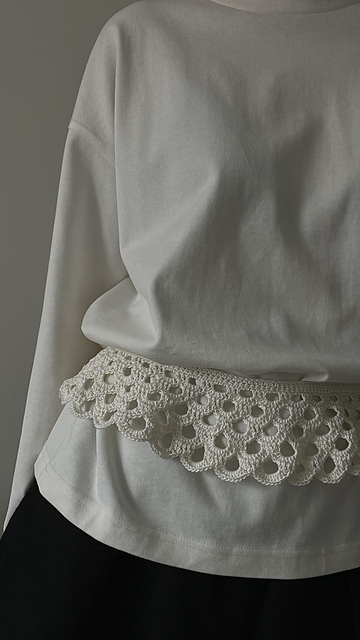 Lace Ruffle