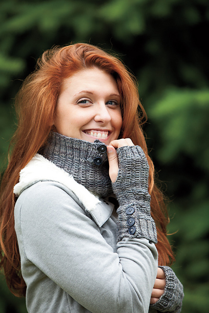 Linear Cowl & Fingerless Mitts