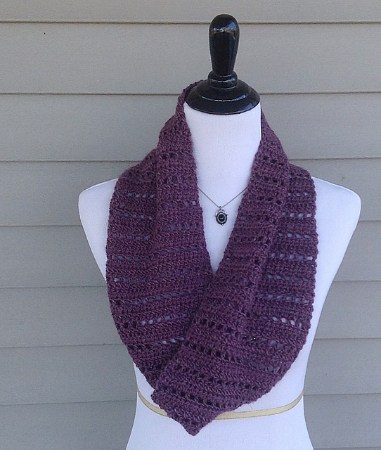 Halpins Cowl and Fingerless Mitts Set
