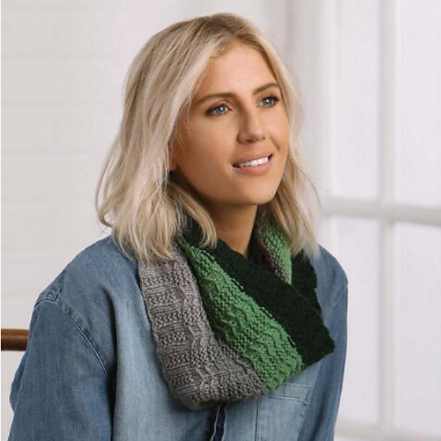 Ellwood Gradient Cowl