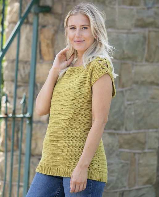Theia Tee