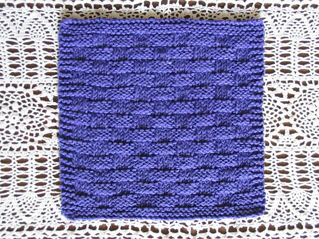 Petit panier 2 (Little basket 2) Dishcloth