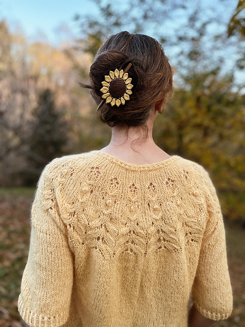 Ravelry: Boulevard des Fleurs pattern by Knitting For Breakfast
