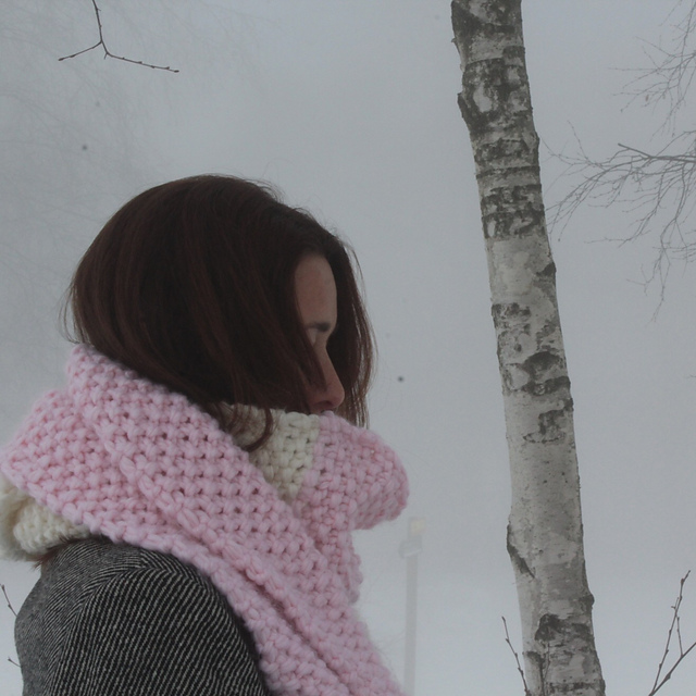 Marshmallow scarf