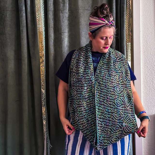 Leafy Ladybug Cowl