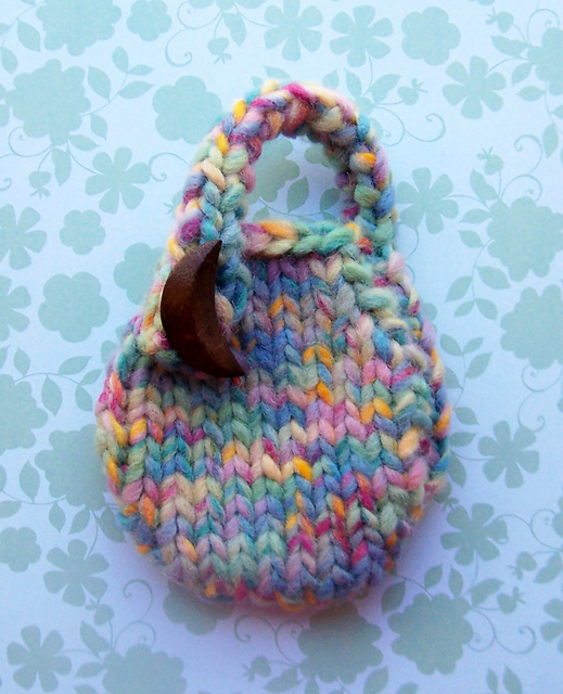 Bulky Knit Cell Phone Pouch