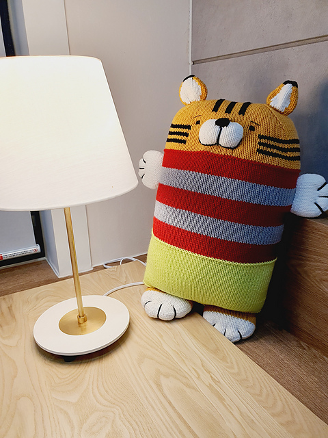 Tiger Pillow