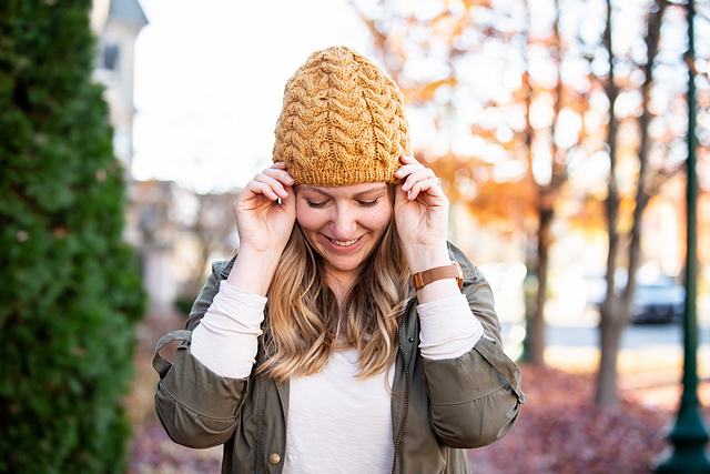 Plume Cables Beanie