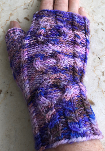 Crater Lake Mitts