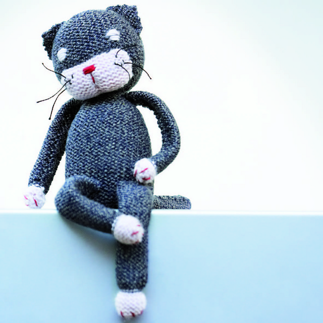 Ravelry Knitted Cat Toy pattern by AnneCatherine Lüke